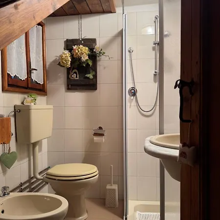 Casa Angela Stayerat בית נופש Sequsino