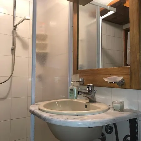 Casa Angela Stayerat A Segusino * Sequsino