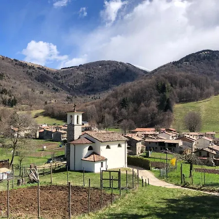 Casa Angela Stayerat A Segusino Holiday home Sequsino