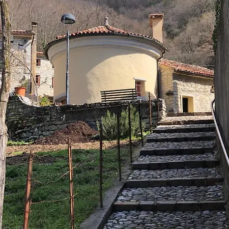 Casa Angela Stayerat A Segusino Holiday home Sequsino